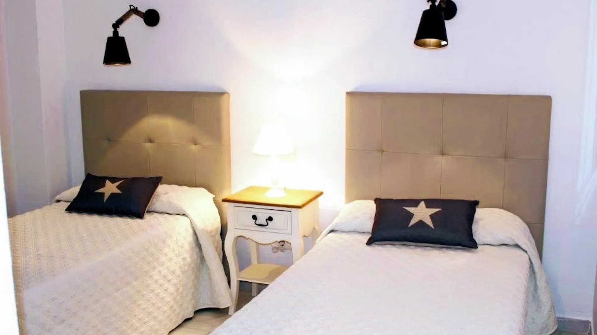 Blue Kingfisher Apartment Марбелья
